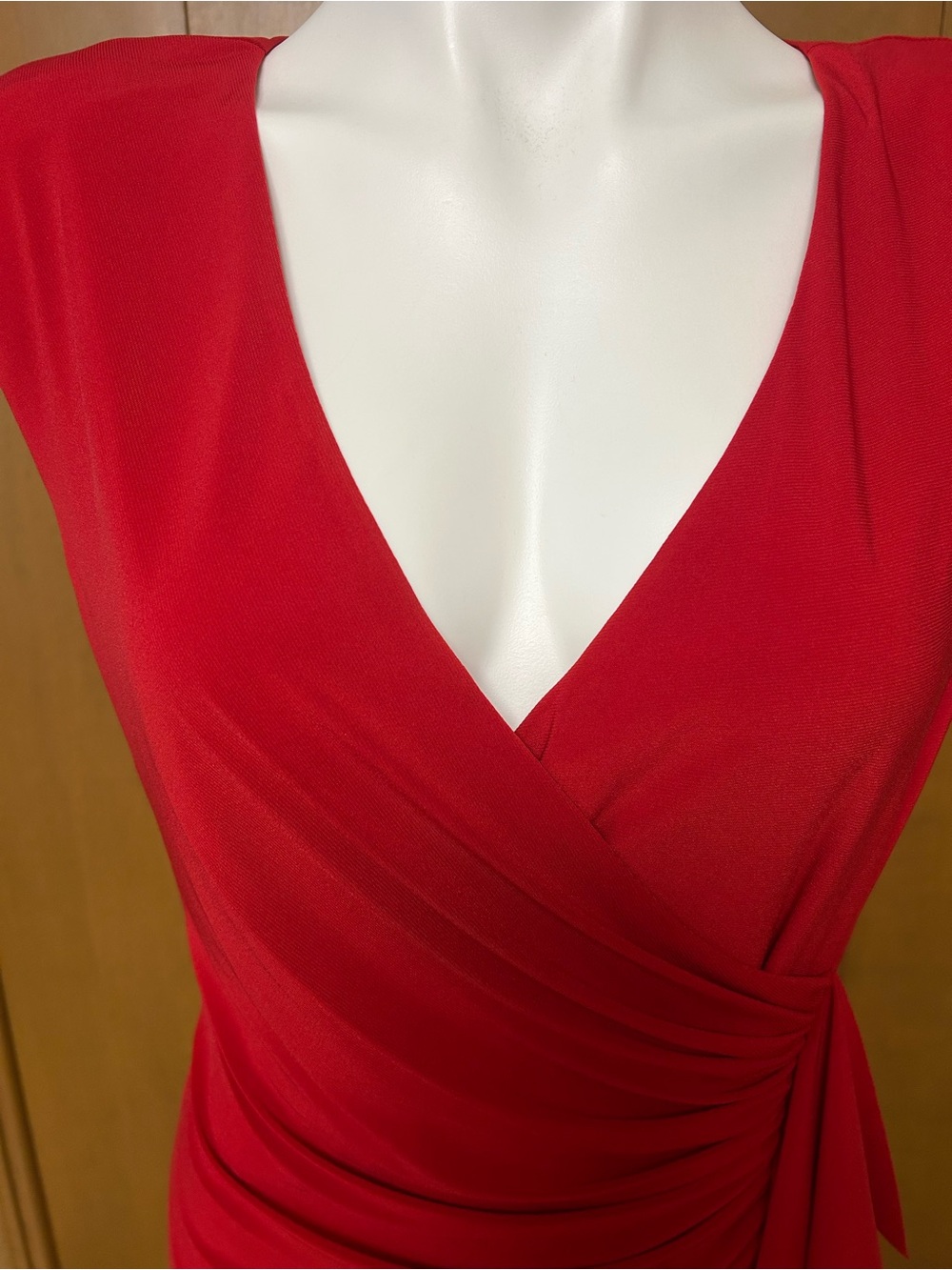 Cap-Sleeve Red Ruched Wrap Midi Dress with Cascade Ruffle - Picture 3 of 5